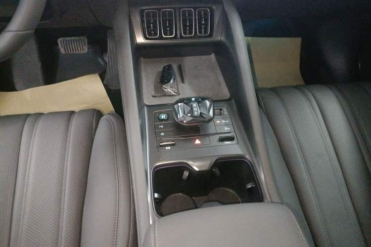 Used BYD Song L EV 2025 Intelligent Driving Version 662 km LiDAR Excellence Edition