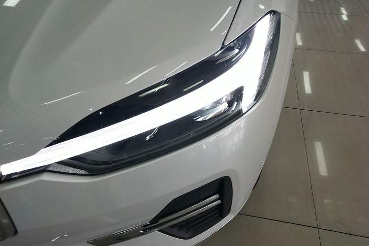 Used Volvo XC60 New Energy 2025 Plug-in Hybrid Long-Range All-Wheel Drive Smart Luxury Edition