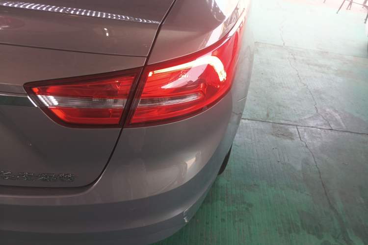 Used Ford Escort 2017 Happiness Edition 1.5L Automatic Fashion Version