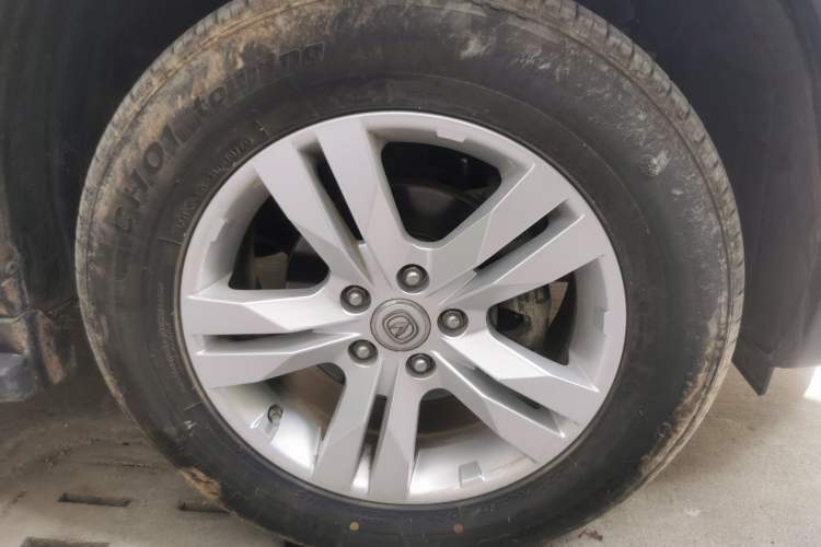 Used CHANGAN CS75 2014 2.0L Manual Luxury Version China IV Standard Exterior 7