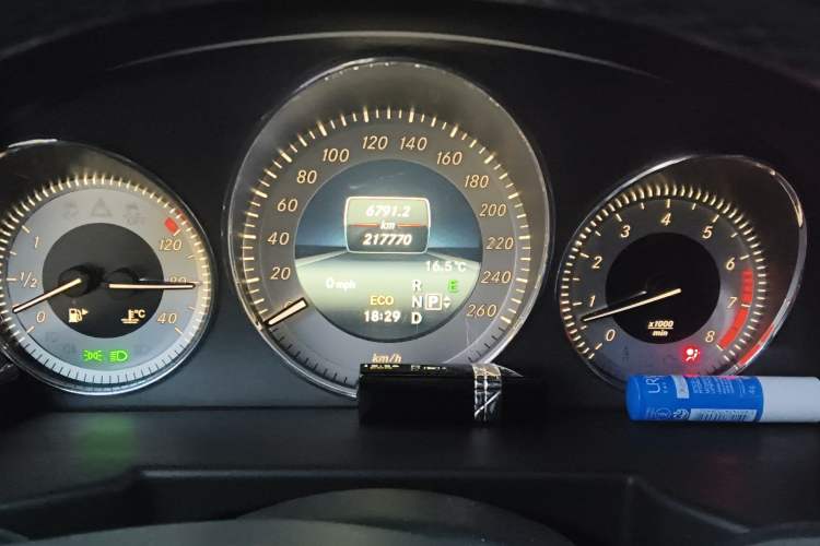 Used Mercedes-Benz GLK-Class 2015 GLK 260 4MATIC Dynamic Edition Ultimate Version
