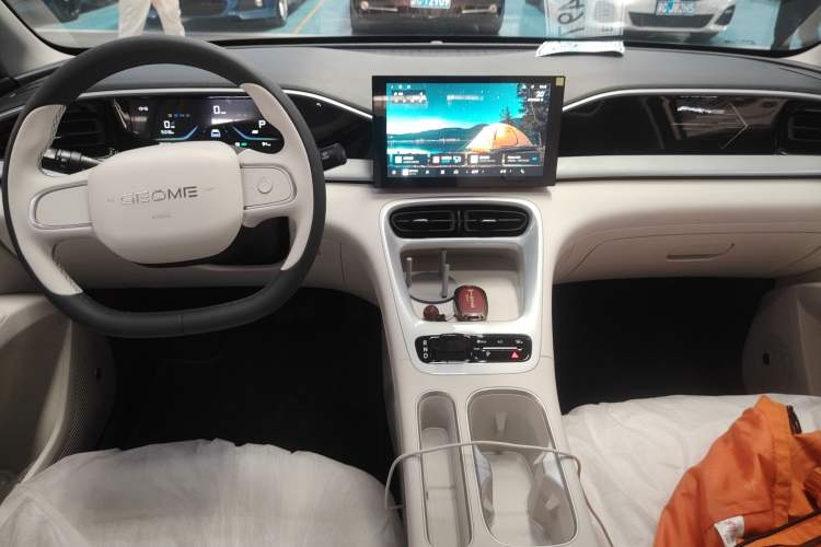 Used Geely Galaxy Geome 2026 Model 310km Youth Edition
