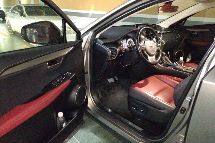 Used Lexus NX 2020 200 Front-Wheel Drive Vmotion Edition China VI Standard Driver Seat