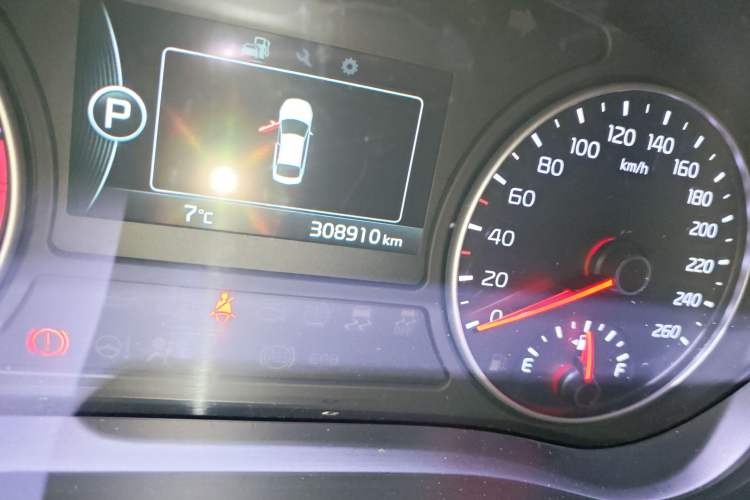 Used Kia K5 2016 2.0L Automatic LUX