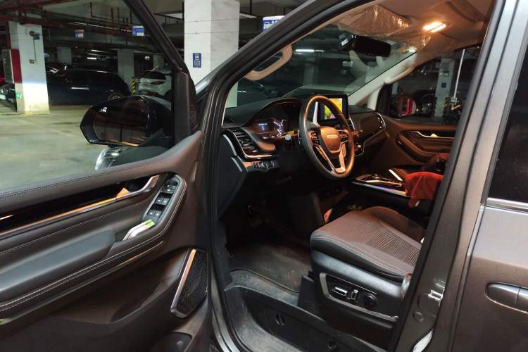 Used SAIC MAXUS G20 2020 2.0T Gasoline Automatic Luxury Edition