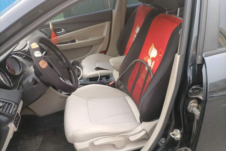 Used Bestune B50 2013 1.6L automatic luxury version
