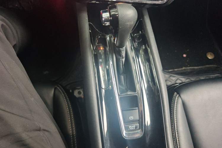 Used Honda Vezel 2019 220 TURBO CVT Luxury Edition China VI