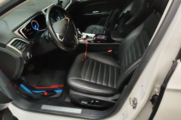 Used Ford Mondeo 2013 2.0L GTDi 200 Fashion Edition
