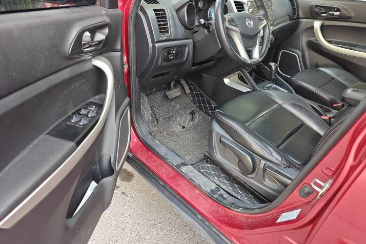 Used Changan CS35 2014 1.6L Automatic Luxury Model China IV Standard