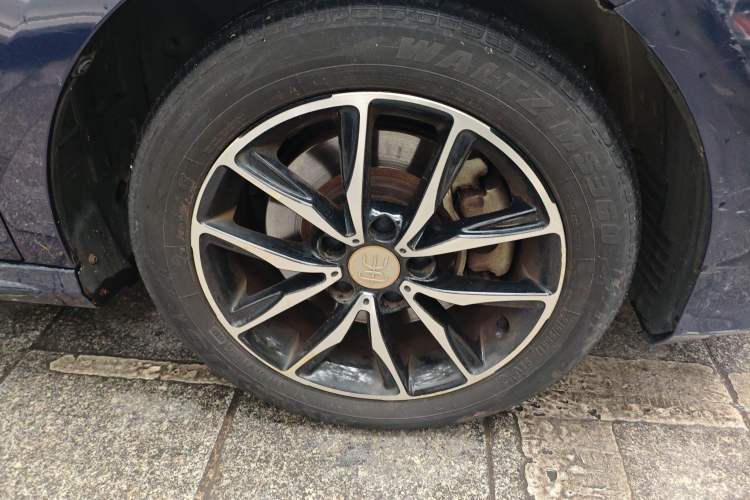 Used BYD Song MAX 2018 1.5T Automatic Smart Connect Elite Model with 6 Seats
