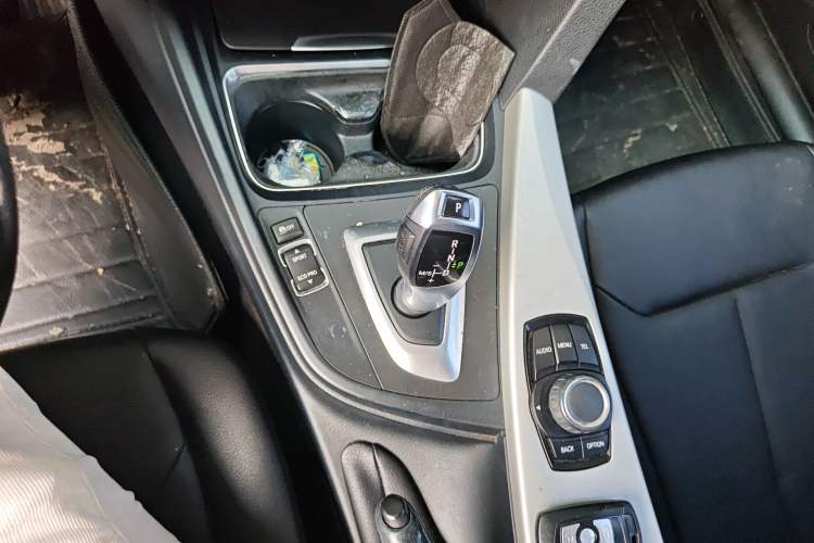 Used BMW 3 Series 2013 320i Active Edition
