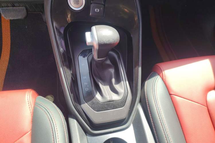 Used Haval H2s 2018 Red-Label 1.5T Dual-Clutch Fashion Edition