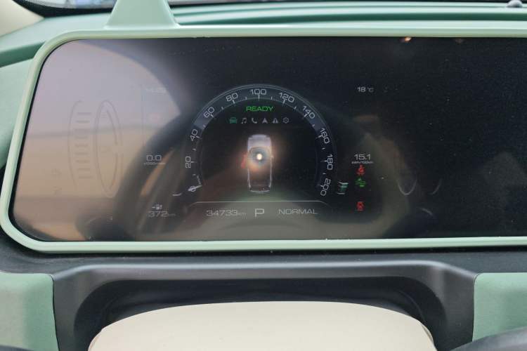 Used ORA Good Cat 2023 401 km Standard Range Premium Version Lithium Iron Phosphate