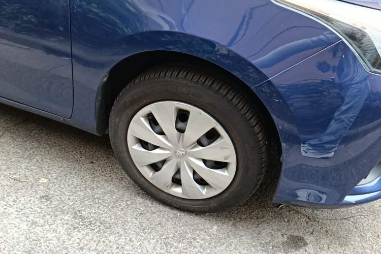 Used Toyota YARiS L Zhi Xiang 2017 1.5E CVT Dynamic Edition Right Front Wheel Hub