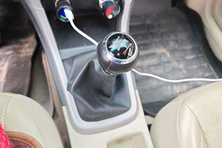 Used BYD F3 2014 1.5L Manual Luxury Model Gear Lever