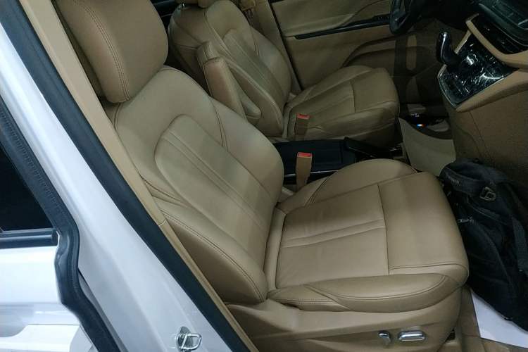 Used Buick GL8 2020 ES Land Cruiser 653T Luxury Edition