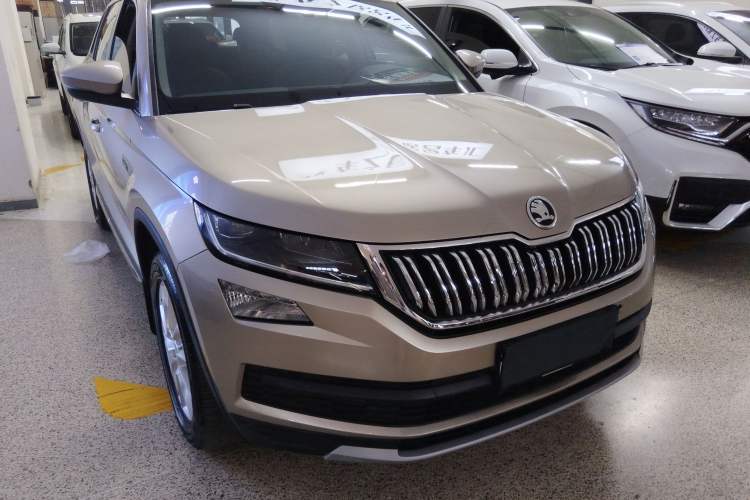 Used Skoda Kodiaq 2018 Facelifted TSI330 5-Seater Two-Wheel-Drive Luxury Enjoyment Edition
