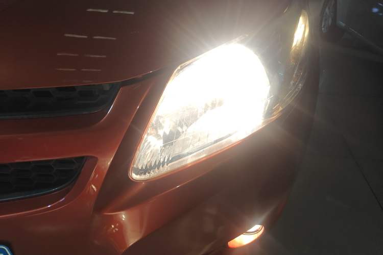 Used Chevrolet Sail 2013 Hatchback 1.4L AMT U-Style Edition
