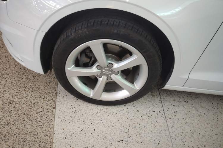 Used Audi A3 2015 Limousine 40 TFSI Automatic Comfort Model