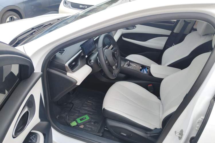 Used BYD Seal 05 DM-i 2025 DM-i Intelligent Drive 120KM Flagship Model
