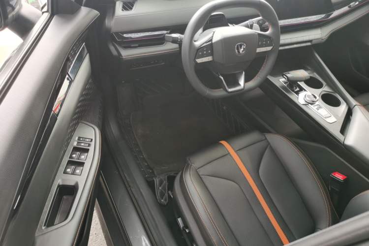 Used CHANGAN UNI-V 2024 1.5T Prestige Edition