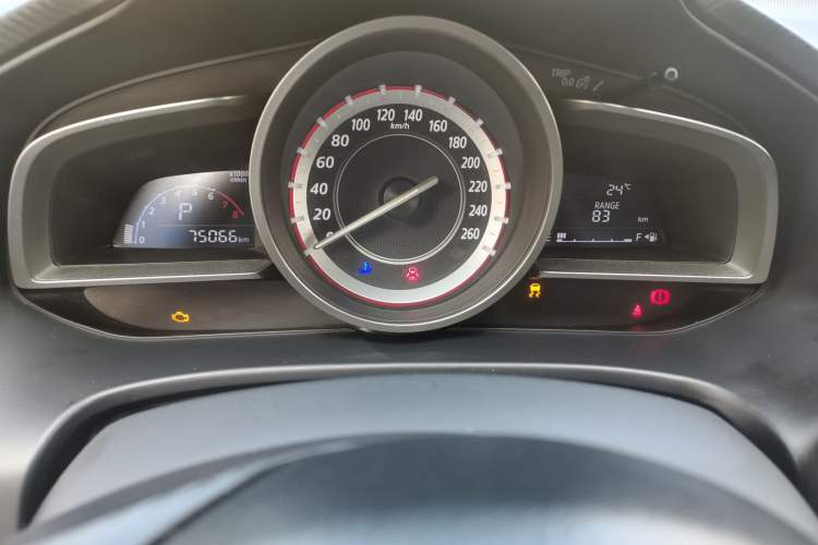 Used Mazda Mazda 3 Axela 2014 Sedan 1.5L Automatic Comfort Model
