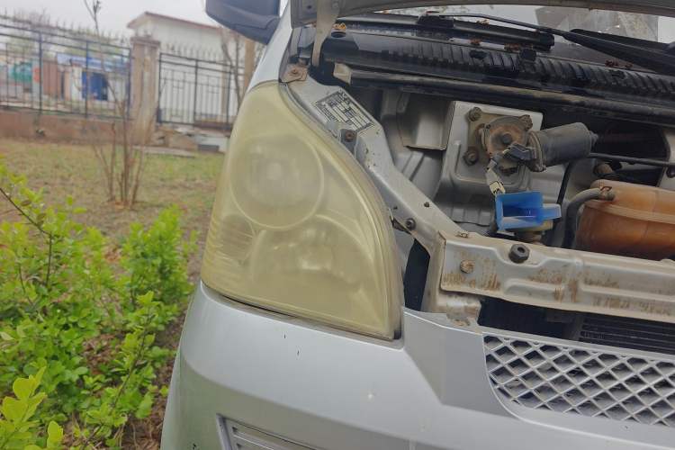 Used Wuling Rongguang 2011 1.2L Base Version Right Front Headlight
