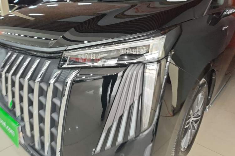 Used GAC Trumpchi M8 2024 Master Series 400T Prestige Edition
