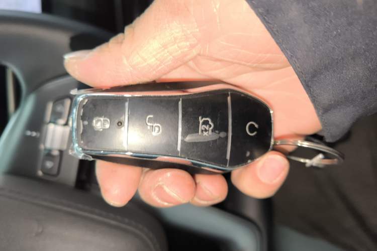 Used BYD Qin L 2025 DM-i Smart Drive 120KM Superior Model Interior 1