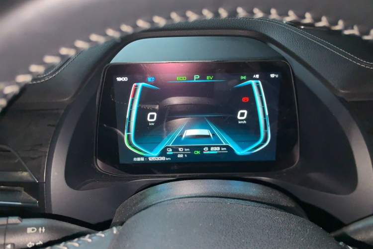 Used BYD Qin Pro New Energy 2018 DM 1.5TI Automatic Smart Connect Elite Model Instrument Cluster