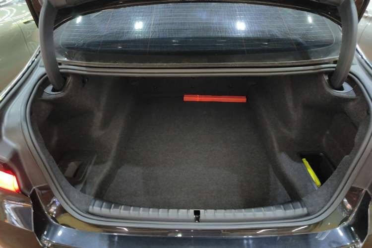 Used BMW 5 Series 2022 Second Facelift 530Li Luxury Version M Sport Package