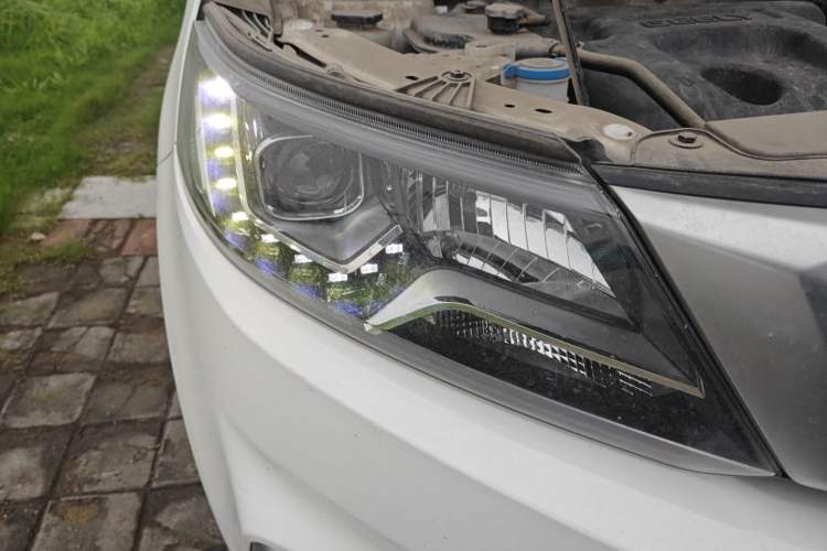 Used Geely Auto Vision X6 2018 1.8L Manual 4G Connect Luxury Edition