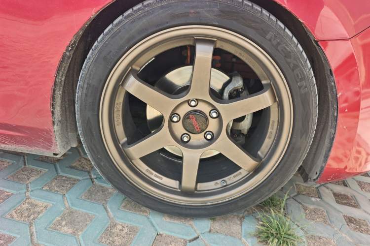 Used Mazda 3 Axela 2016 Hatchback 2.0L Automatic Sport Model
