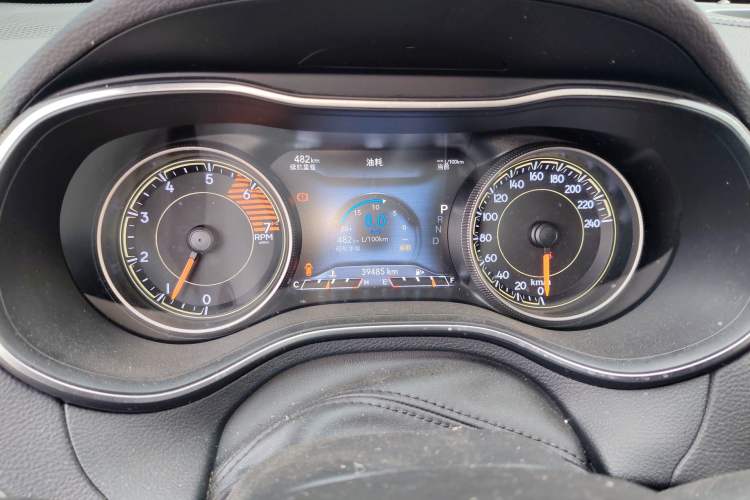 Used Jeep Cherokee 2019 2.0T Two-Wheel Drive Smart Enjoyment Version China VI Instrument Cluster
