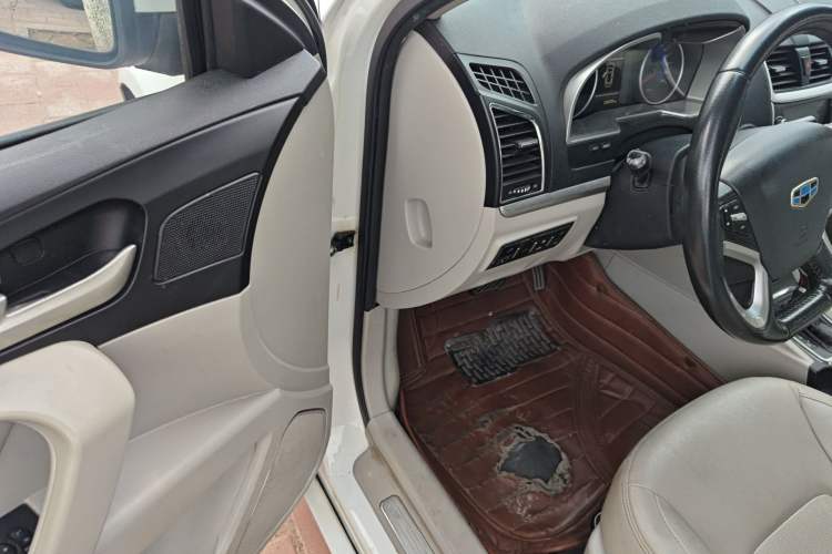 Used Geely Auto Emgrand 2014 Sedan 1.5L CVT Elite Model Driver Seat