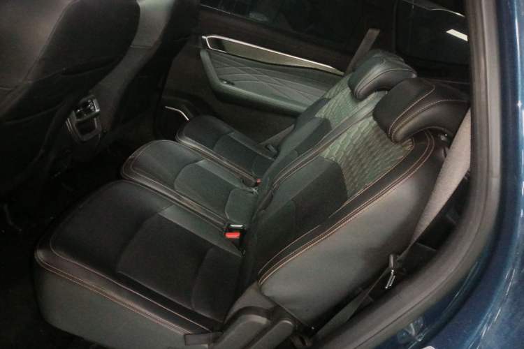 Used Geely Auto Haoyue L 2024 2.0T DCT Prestige Version
