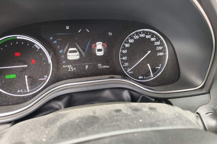 Used Toyota Avalon 2019 Dual-Engine 2.5L Luxury Edition China VI Standard