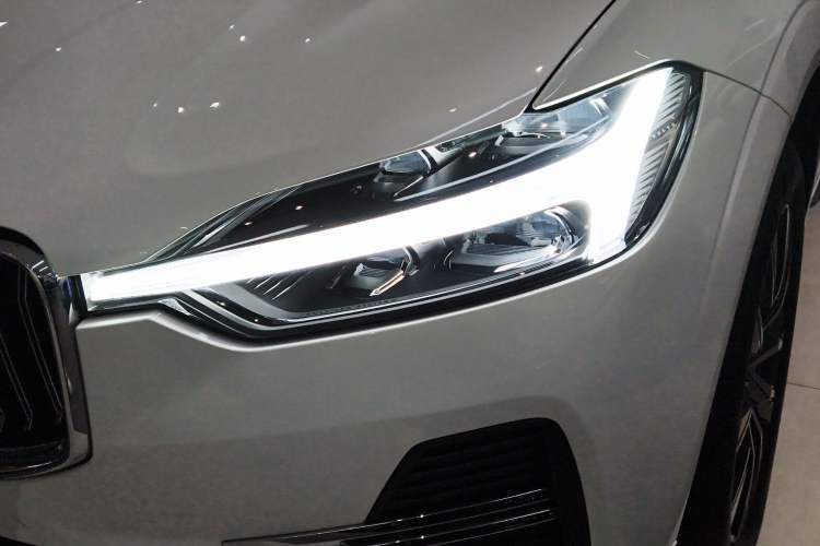 Used Volvo XC60 2025 B5 Four-Wheel Drive Smart & Advanced Luxury Edition