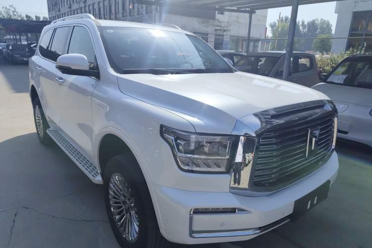 Used Tank 500 New Energy 2025 Hi4-Z Front Right 45 Deg