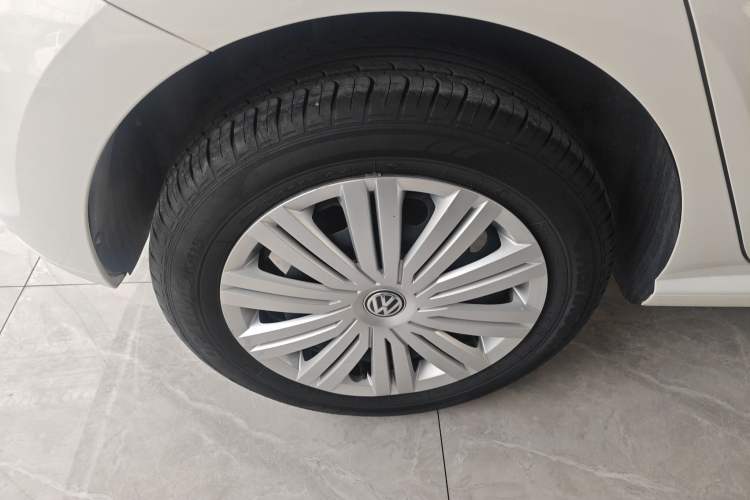 Used Volkswagen Polo 2016 1.6L Automatic Comfort Model