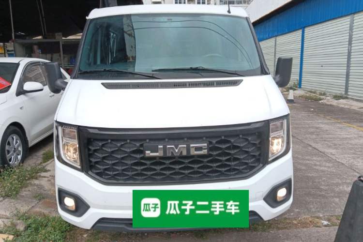 Used JMC Fushun 2023 2.0T Manual Short-Wheelbase Mid-Height Commercial Multi-Purpose 5-Seater Passenger Vehicle Front