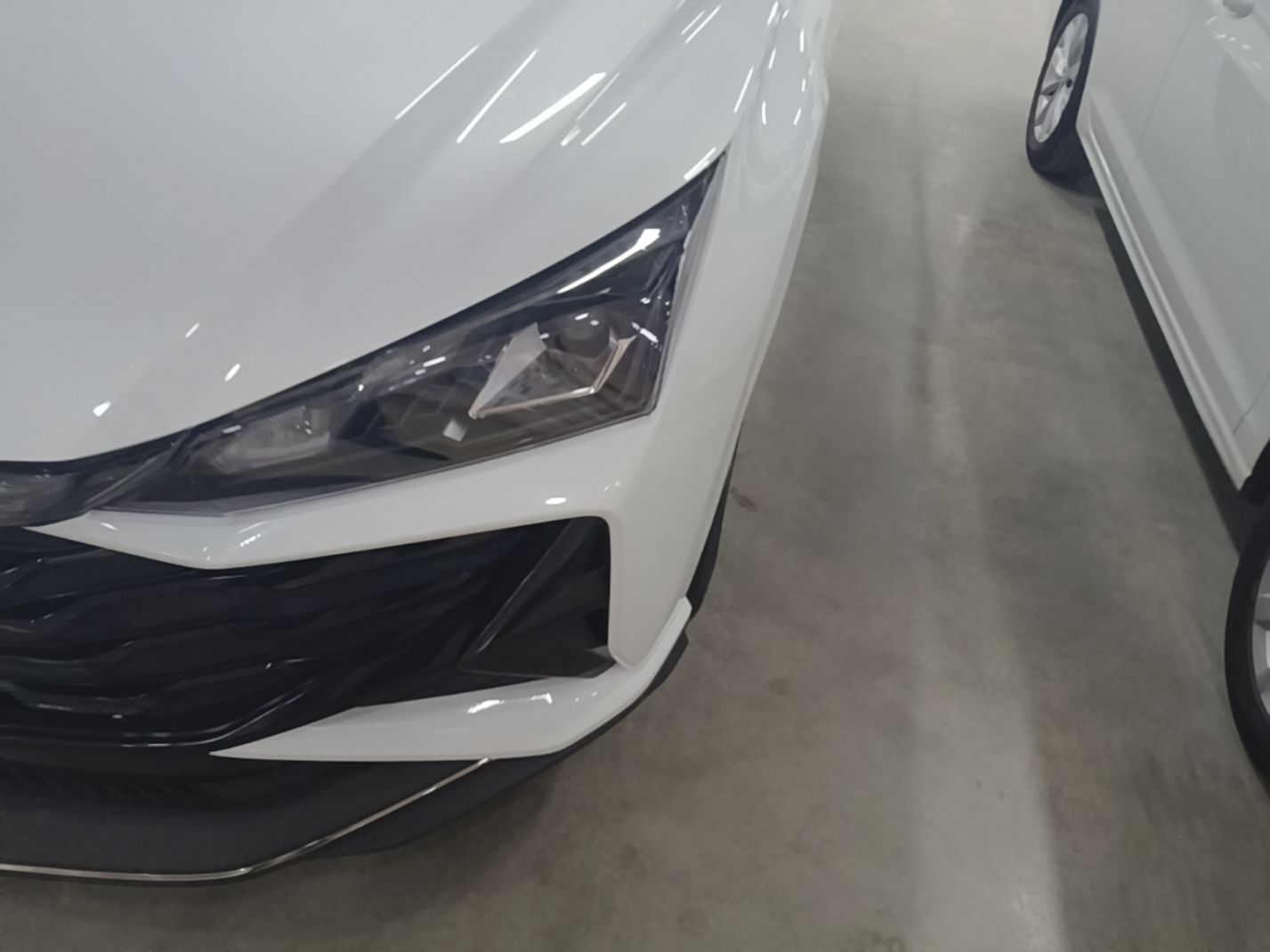 Dongfeng Aeolus Yixuan 2025 1.5L Automatic Luxury Version - Luxury — снимка 8