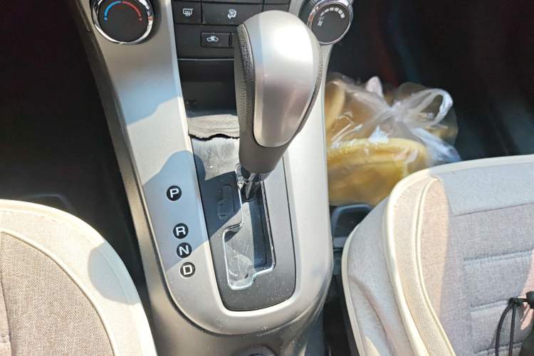 Used Chevrolet Cruze 2012 1.8L SE AT
