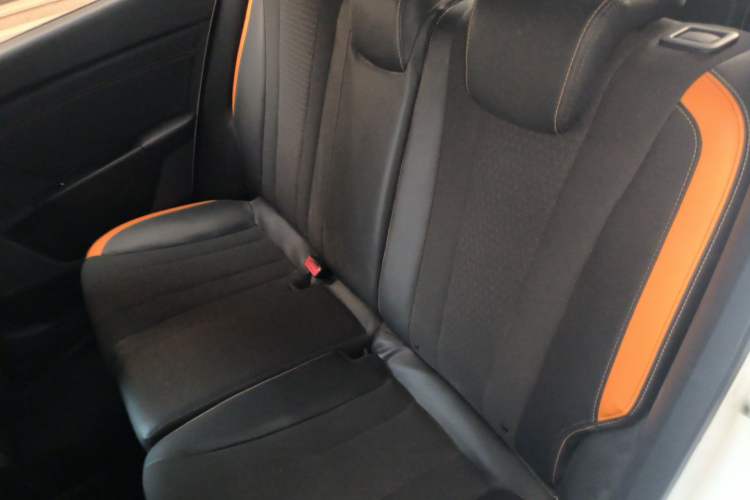 Used Baojun 310 2017 1.5L Automatic Fashion Model Left Rear Seat