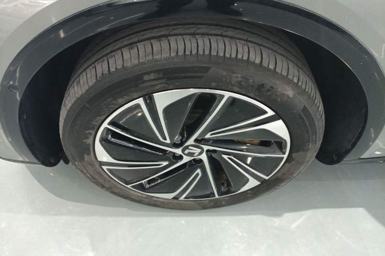 Used Rising R7 2025 Model Advanced Edition