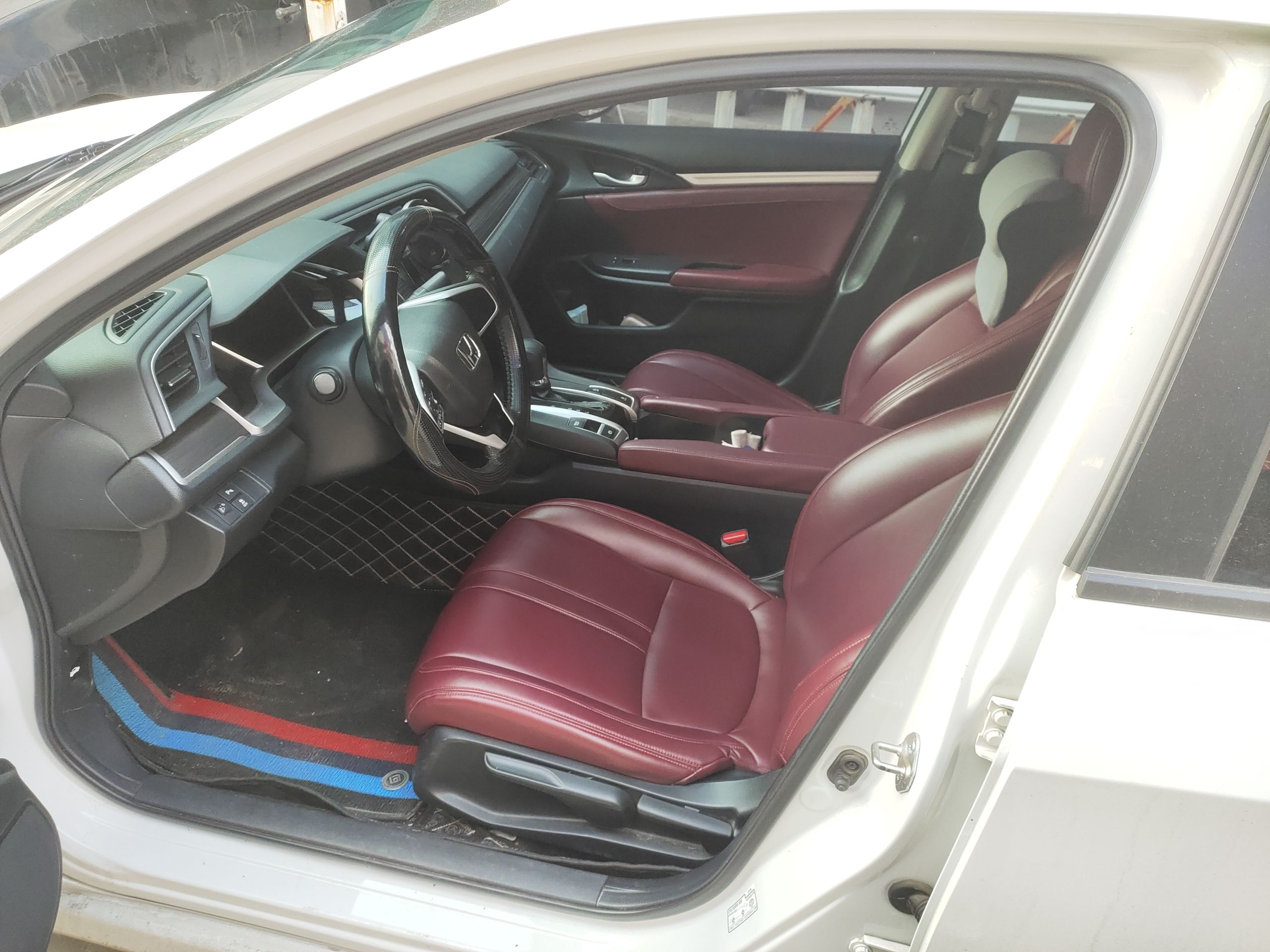 Avant de la voiture