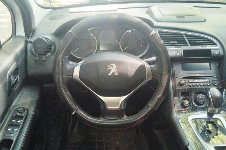Used Peugeot 3008 2015 2.0L Automatic Trend Edition

