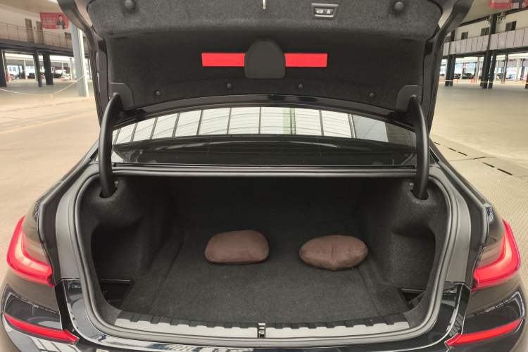 Used BMW 3 Series 2022 Restyled 325Li M Sport Night Edition Package Trunk