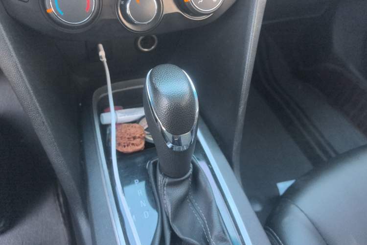 Used Chevrolet Cavalier 2018 320 Automatic Xinyue Edition Gear Lever