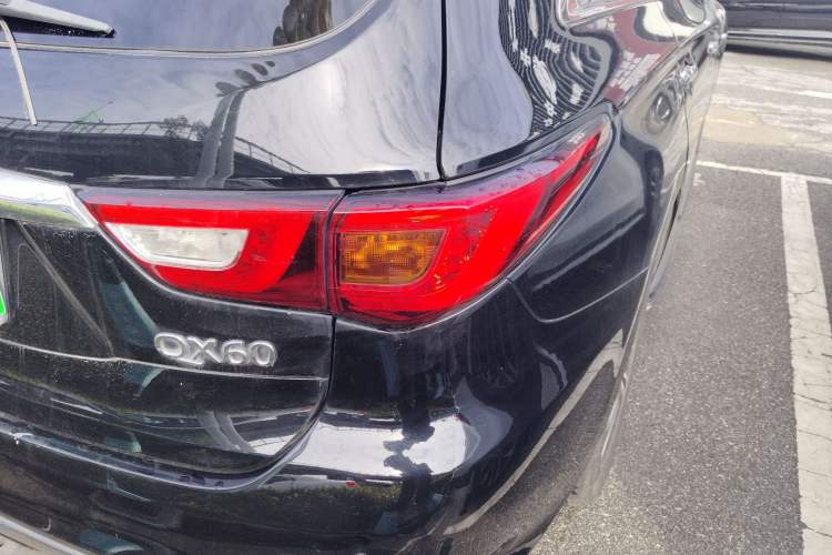 Used Infiniti QX60 2016 2.5 S/C Hybrid Two-Wheel-Drive Excellence Edition China V Standard